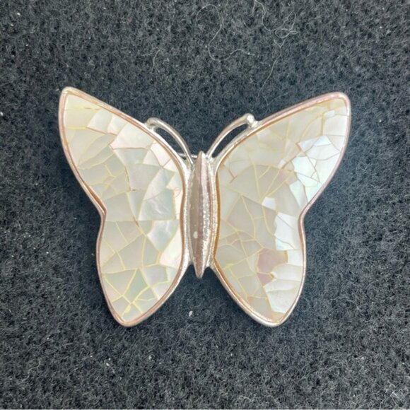 Vintage Liz Claiborne White Mother Of Pearl Butterfly Mid Century Modern Brooch - Picture 3 of 8